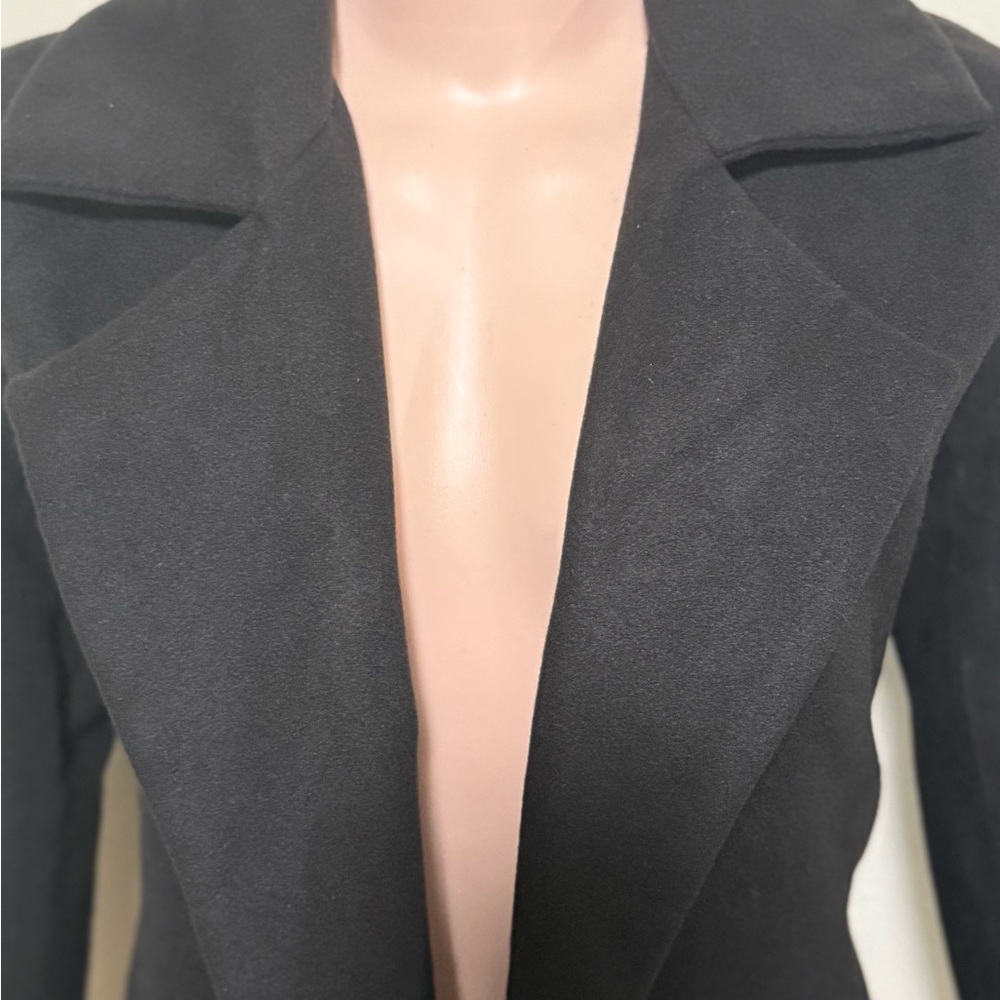 Fashion Nova NWT Upper East Side black coat woman size small - Picture 4 of 8
